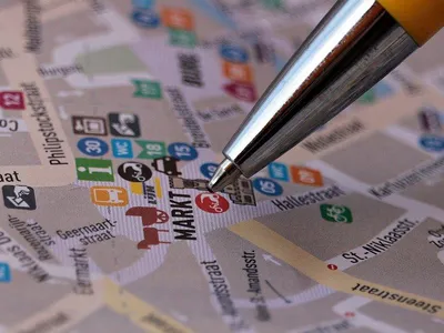 Street Map Looking Pen