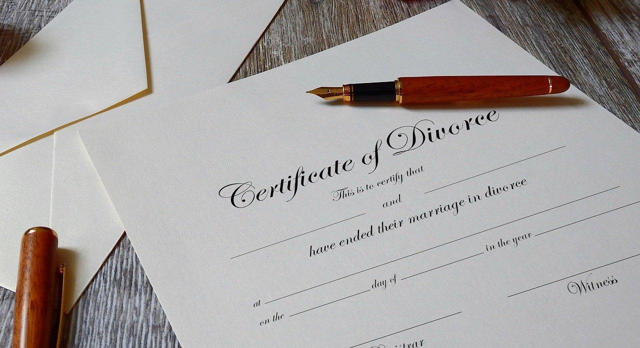 divorce, certificate, pen-5798968.jpg